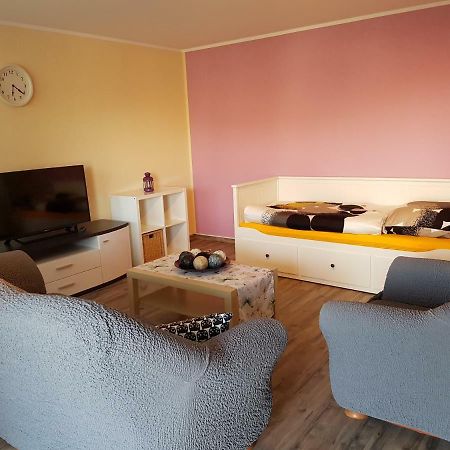 Petite Belle Apartment Volkertshausen Екстериор снимка